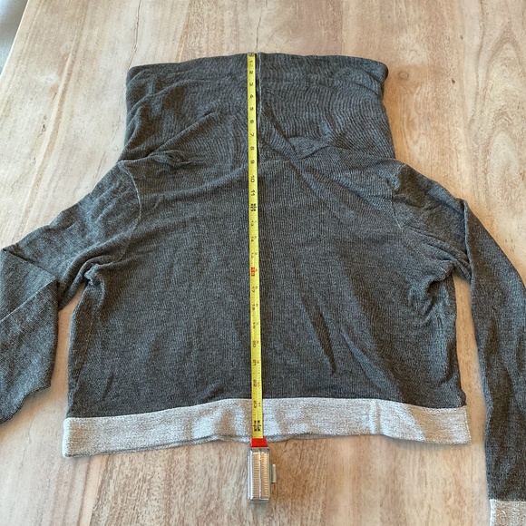 Comfy cowl crop top - Anthropologie! - Picture 7 of 8